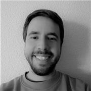 Maestro especializado en enseñar a personas con dificultades de aprendizaje